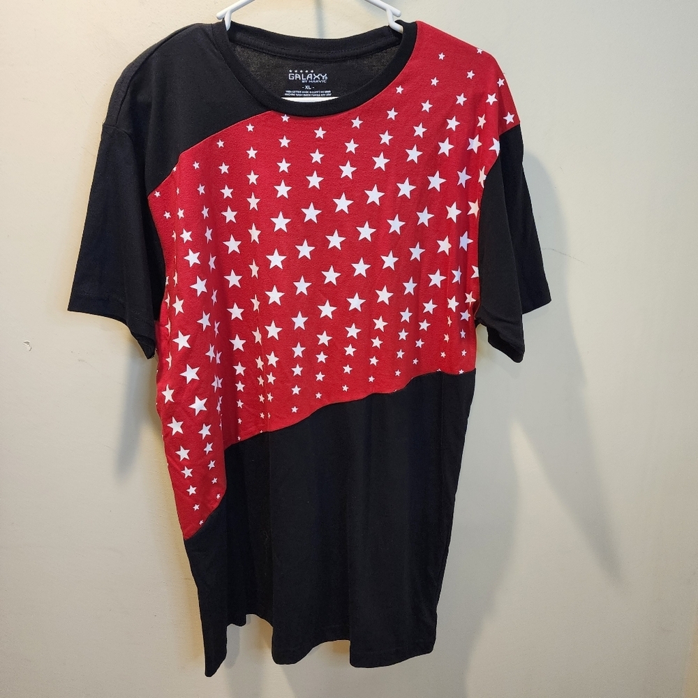 Galaxy By Harvic Black Tee with Red Star Panel Sizr XL NWT